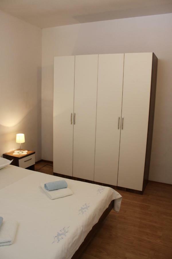 Adria Apartments Stobrec Bagian luar foto