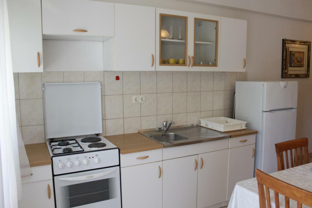 Adria Apartments Stobrec Bagian luar foto