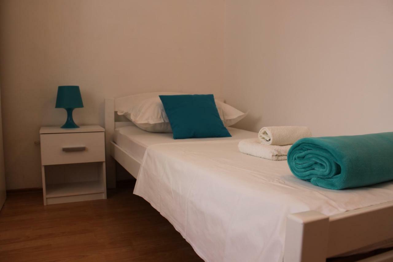 Adria Apartments Stobrec Bagian luar foto