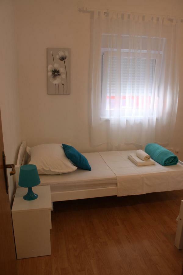 Adria Apartments Stobrec Bagian luar foto
