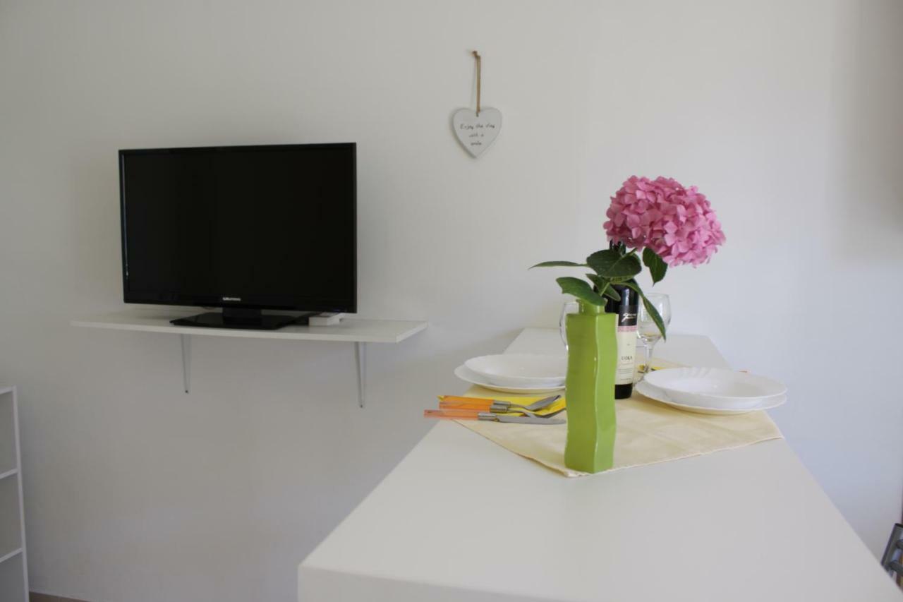 Adria Apartments Stobrec Bagian luar foto