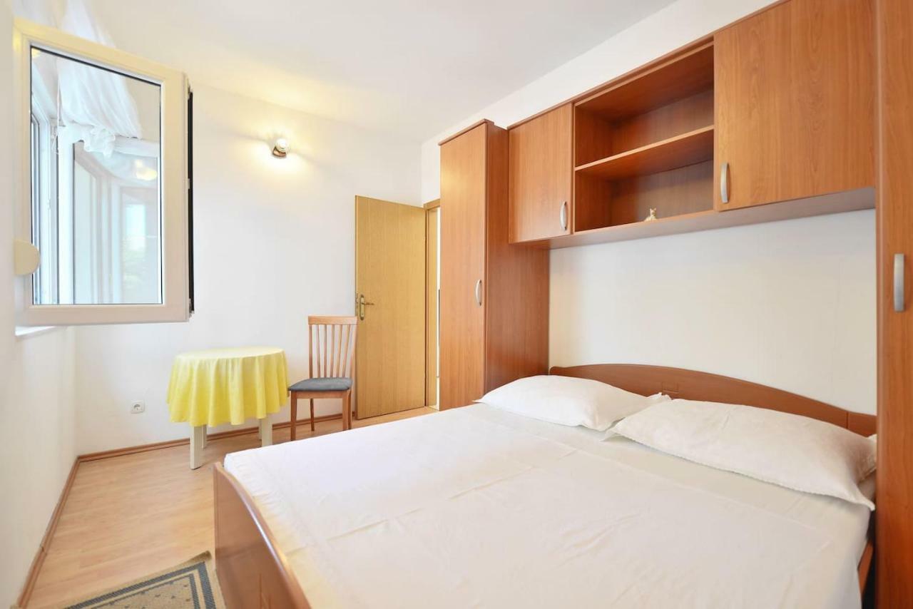 Adria Apartments Stobrec Bagian luar foto