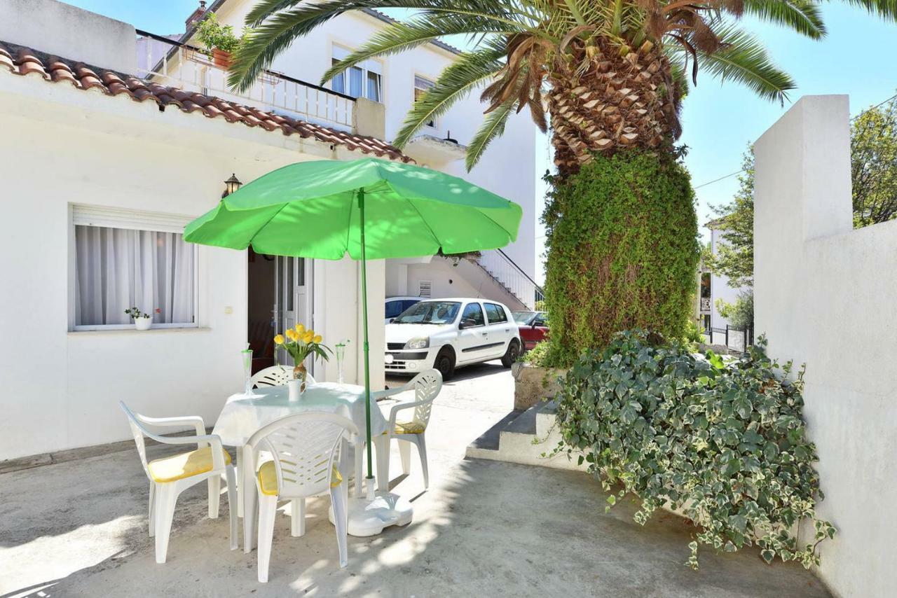 Adria Apartments Stobrec Bagian luar foto