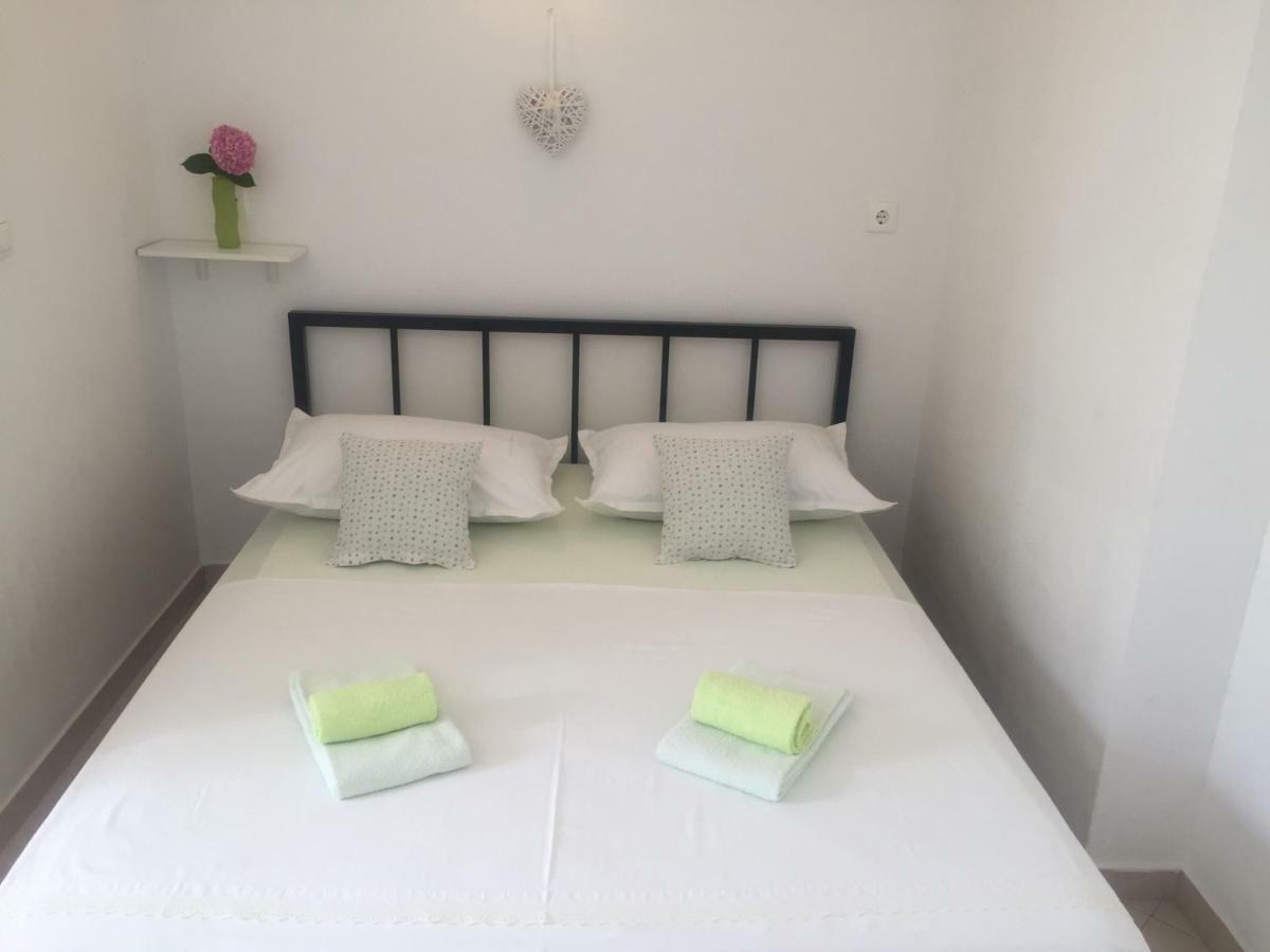 Adria Apartments Stobrec Bagian luar foto